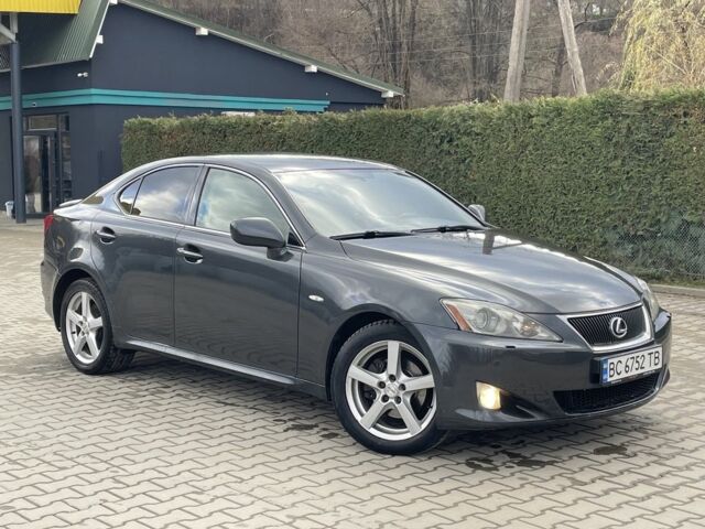 Серый Лексус ИС, объемом двигателя 2.2 л и пробегом 307 тыс. км за 7000 $, фото 12 на Automoto.ua