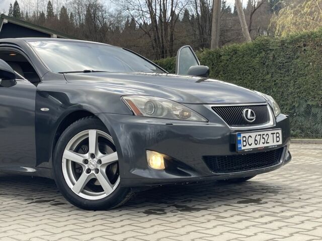 Серый Лексус ИС, объемом двигателя 2.2 л и пробегом 307 тыс. км за 7000 $, фото 8 на Automoto.ua