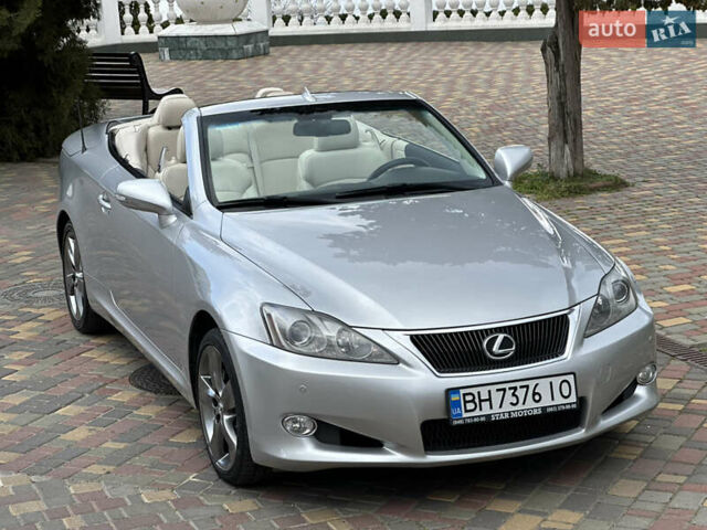 Серый Лексус ИС, объемом двигателя 2.5 л и пробегом 45 тыс. км за 15700 $, фото 3 на Automoto.ua