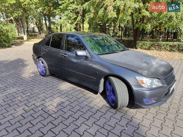 Сірий Лексус ІС, об'ємом двигуна 1.99 л та пробігом 460 тис. км за 5100 $, фото 9 на Automoto.ua