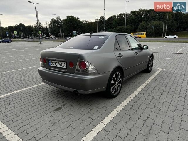Серый Лексус ИС, объемом двигателя 1.99 л и пробегом 260 тыс. км за 4800 $, фото 17 на Automoto.ua