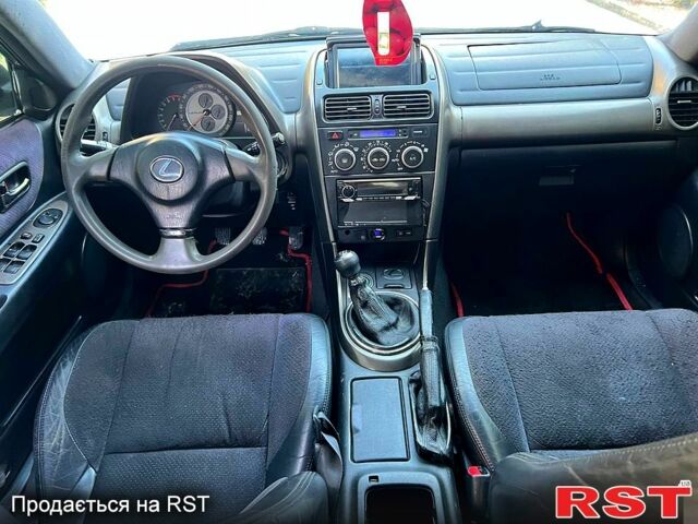 Сірий Лексус ІС, об'ємом двигуна 2 л та пробігом 145 тис. км за 4999 $, фото 6 на Automoto.ua