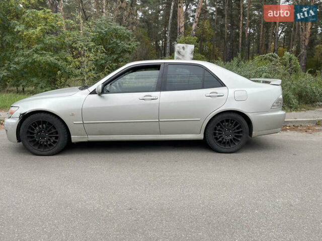 Лексус ІС 2000 у Києві на Automoto.ua Сірий Лексус ІС, об'ємом двигуна 1.99 л та пробігом 280 тис. км за 4700 $, фото 6 на Automoto.ua