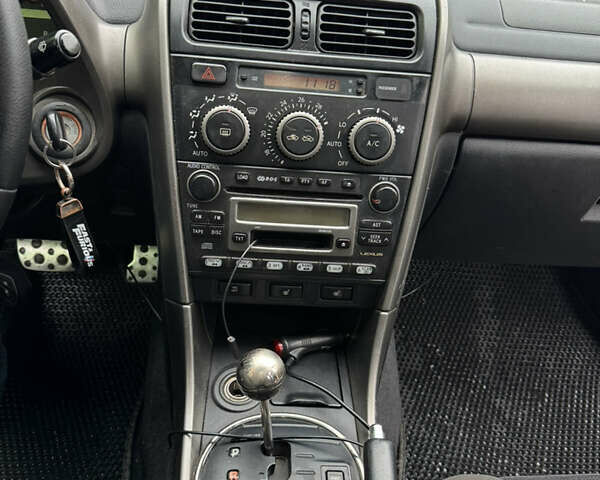 Серый Лексус ИС, объемом двигателя 2 л и пробегом 290 тыс. км за 4500 $, фото 8 на Automoto.ua