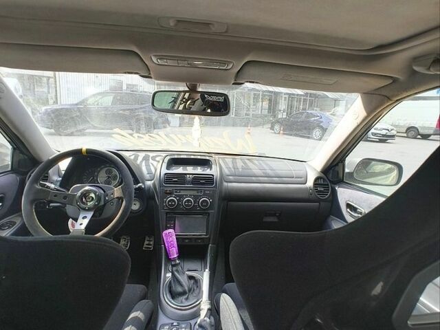 Сірий Лексус ІС, об'ємом двигуна 2 л та пробігом 280 тис. км за 6000 $, фото 2 на Automoto.ua