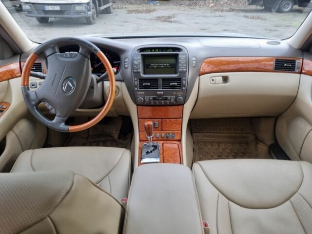 Серый Лексус ИС, объемом двигателя 4.3 л и пробегом 259 тыс. км за 6700 $, фото 10 на Automoto.ua