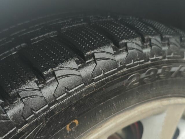 Серый Лексус ИС, объемом двигателя 2.2 л и пробегом 366 тыс. км за 6500 $, фото 5 на Automoto.ua