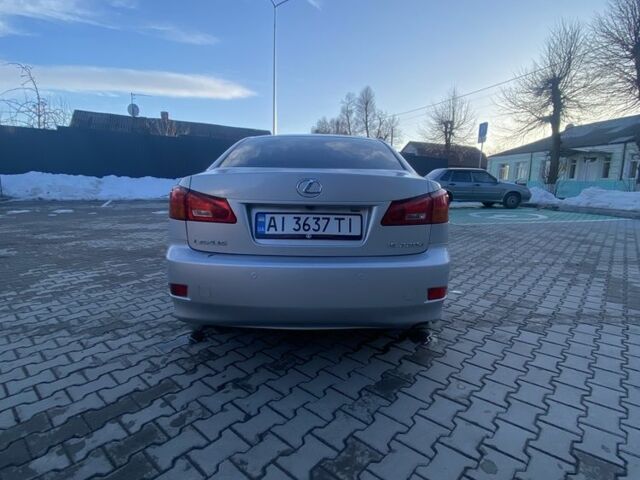 Серый Лексус ИС, объемом двигателя 2.2 л и пробегом 373 тыс. км за 8000 $, фото 6 на Automoto.ua