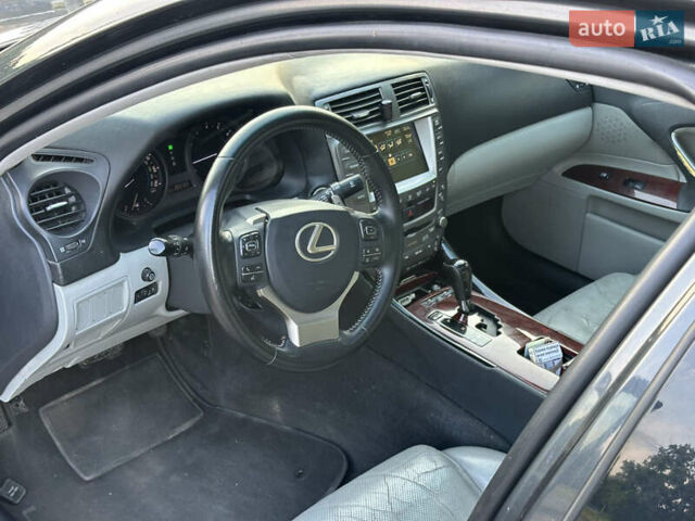 Сірий Лексус ІС, об'ємом двигуна 2.5 л та пробігом 280 тис. км за 6900 $, фото 12 на Automoto.ua