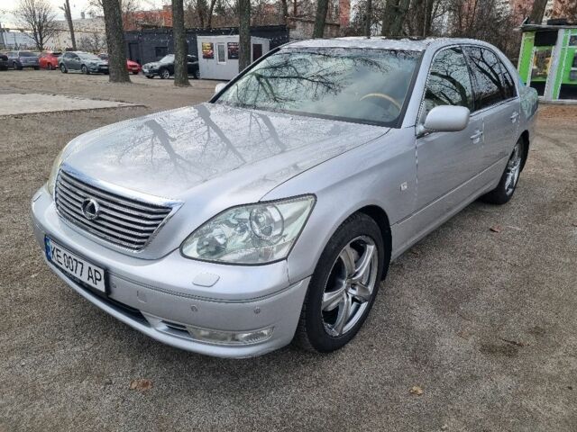 Серый Лексус ИС, объемом двигателя 4.3 л и пробегом 259 тыс. км за 6700 $, фото 1 на Automoto.ua