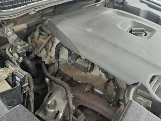 Серый Лексус ИС, объемом двигателя 2.2 л и пробегом 366 тыс. км за 6500 $, фото 12 на Automoto.ua