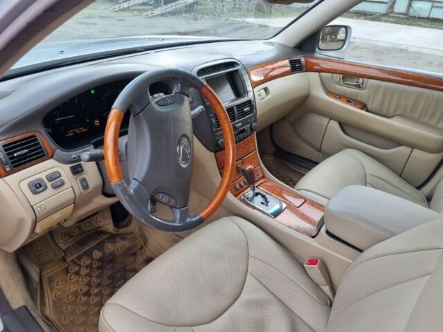 Серый Лексус ИС, объемом двигателя 4.3 л и пробегом 259 тыс. км за 6700 $, фото 12 на Automoto.ua