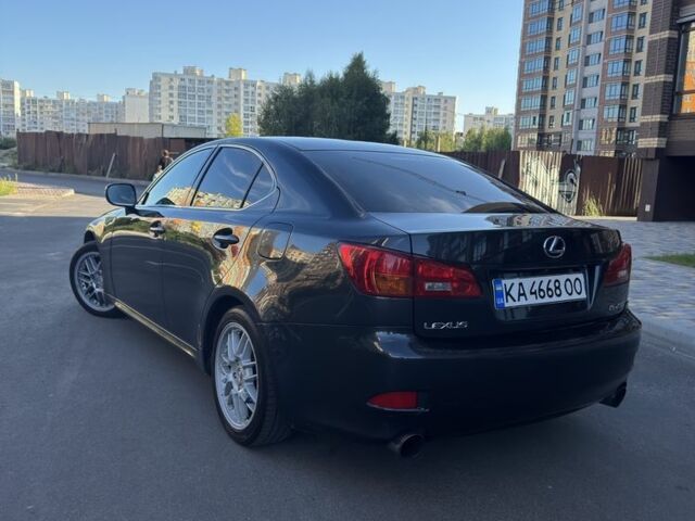 Сірий Лексус ІС, об'ємом двигуна 2.5 л та пробігом 287 тис. км за 7600 $, фото 2 на Automoto.ua