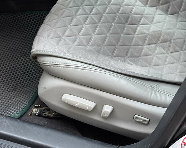 Серый Лексус ИС, объемом двигателя 2.5 л и пробегом 280 тыс. км за 6999 $, фото 14 на Automoto.ua