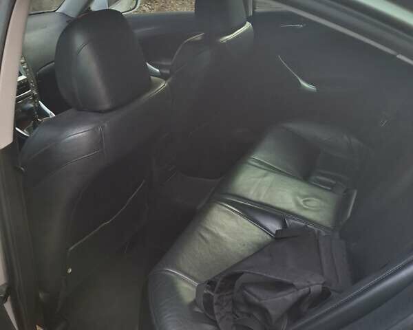 Серый Лексус ИС, объемом двигателя 2.23 л и пробегом 356 тыс. км за 7500 $, фото 8 на Automoto.ua