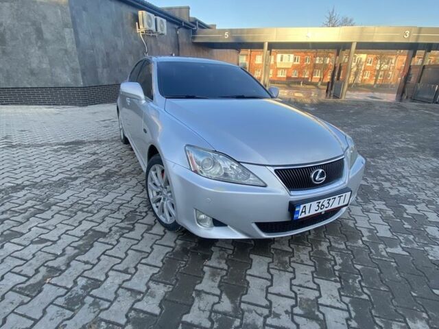 Серый Лексус ИС, объемом двигателя 2.2 л и пробегом 373 тыс. км за 8000 $, фото 1 на Automoto.ua