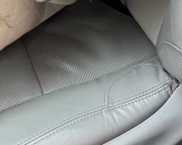 Серый Лексус ИС, объемом двигателя 2.5 л и пробегом 280 тыс. км за 6999 $, фото 15 на Automoto.ua