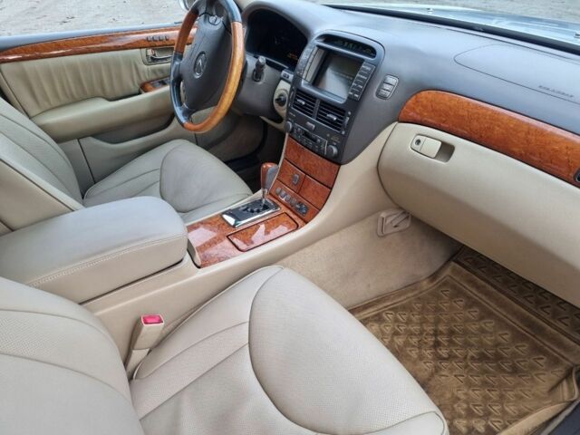 Серый Лексус ИС, объемом двигателя 4.3 л и пробегом 259 тыс. км за 6700 $, фото 9 на Automoto.ua