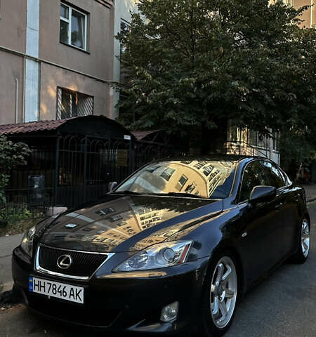 Серый Лексус ИС, объемом двигателя 2.5 л и пробегом 313 тыс. км за 8800 $, фото 32 на Automoto.ua