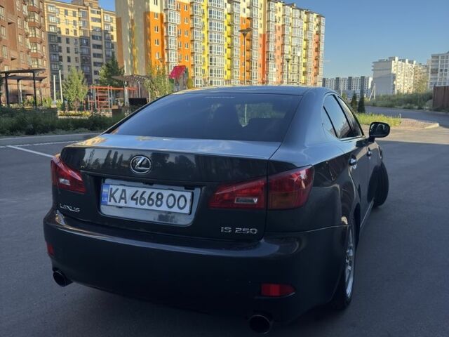 Сірий Лексус ІС, об'ємом двигуна 2.5 л та пробігом 287 тис. км за 7600 $, фото 3 на Automoto.ua