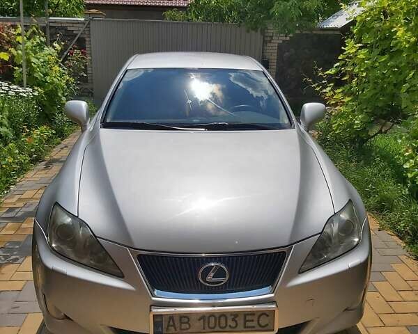 Сірий Лексус ІС, об'ємом двигуна 2.23 л та пробігом 235 тис. км за 6600 $, фото 24 на Automoto.ua