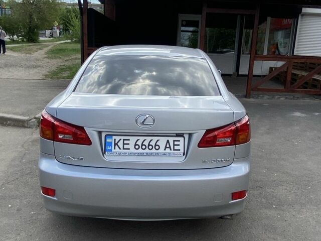 Серый Лексус ИС, объемом двигателя 2.2 л и пробегом 210 тыс. км за 8500 $, фото 5 на Automoto.ua