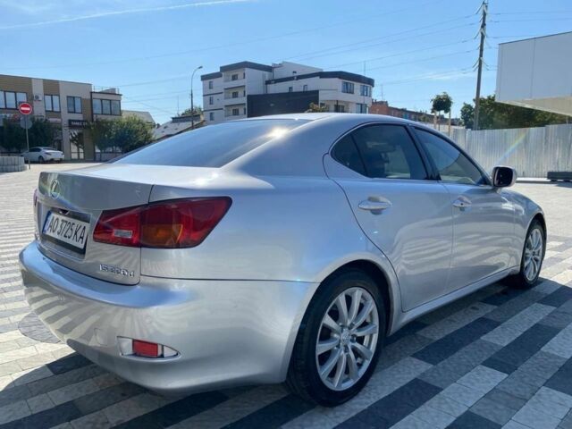 Сірий Лексус ІС, об'ємом двигуна 2.2 л та пробігом 290 тис. км за 4500 $, фото 3 на Automoto.ua