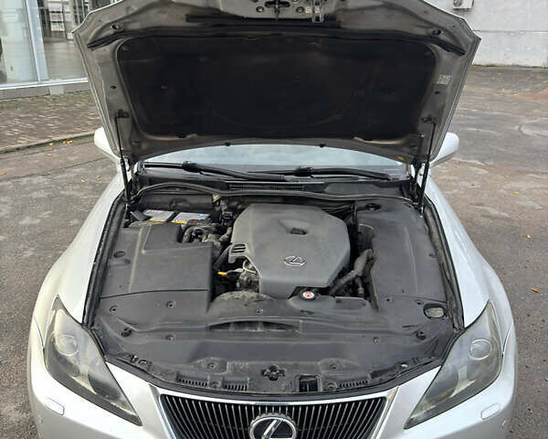 Серый Лексус ИС, объемом двигателя 2.23 л и пробегом 223 тыс. км за 9999 $, фото 39 на Automoto.ua