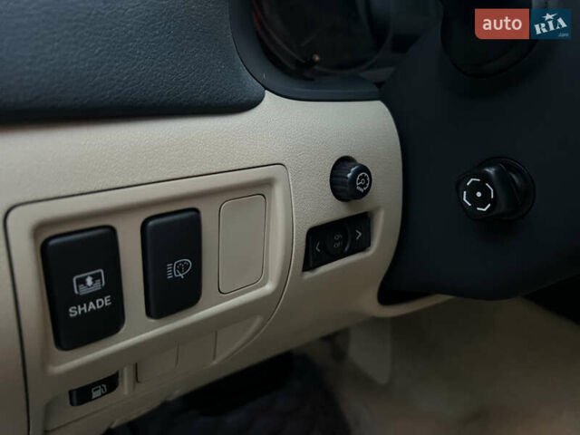 Серый Лексус ИС, объемом двигателя 2.5 л и пробегом 165 тыс. км за 9499 $, фото 29 на Automoto.ua