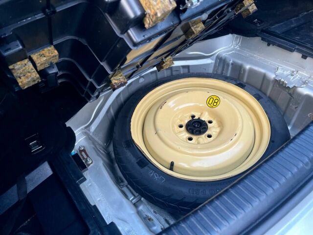 Сірий Лексус ІС, об'ємом двигуна 2.5 л та пробігом 256 тис. км за 7400 $, фото 13 на Automoto.ua