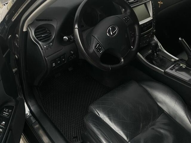 Серый Лексус ИС, объемом двигателя 2.2 л и пробегом 280 тыс. км за 8200 $, фото 14 на Automoto.ua