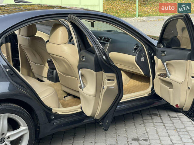 Серый Лексус ИС, объемом двигателя 2.2 л и пробегом 252 тыс. км за 6700 $, фото 36 на Automoto.ua