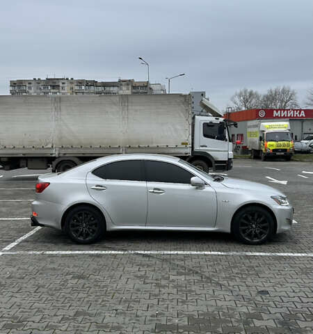 Серый Лексус ИС, объемом двигателя 2.23 л и пробегом 336 тыс. км за 6990 $, фото 4 на Automoto.ua