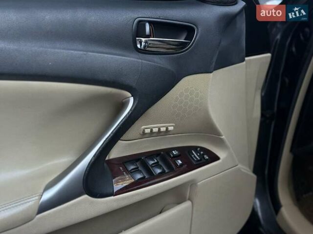 Серый Лексус ИС, объемом двигателя 2.23 л и пробегом 260 тыс. км за 7199 $, фото 12 на Automoto.ua