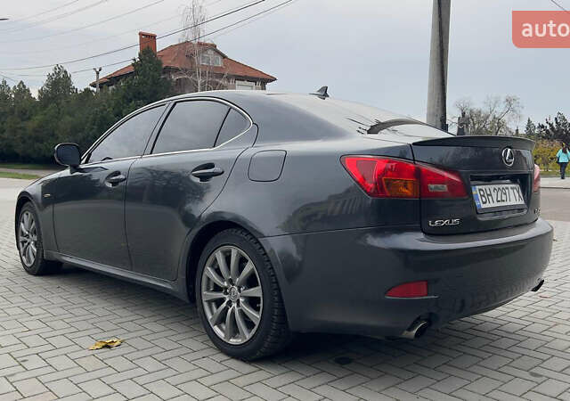 Сірий Лексус ІС, об'ємом двигуна 2.5 л та пробігом 199 тис. км за 8700 $, фото 2 на Automoto.ua