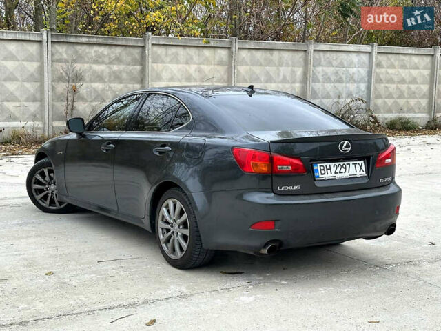Серый Лексус ИС, объемом двигателя 2.5 л и пробегом 199 тыс. км за 7700 $, фото 4 на Automoto.ua