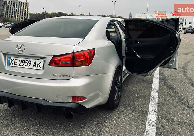 Сірий Лексус ІС, об'ємом двигуна 2.23 л та пробігом 334 тис. км за 6000 $, фото 18 на Automoto.ua