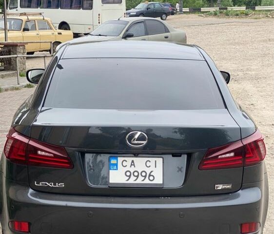 Серый Лексус ИС, объемом двигателя 2.2 л и пробегом 280 тыс. км за 8200 $, фото 5 на Automoto.ua