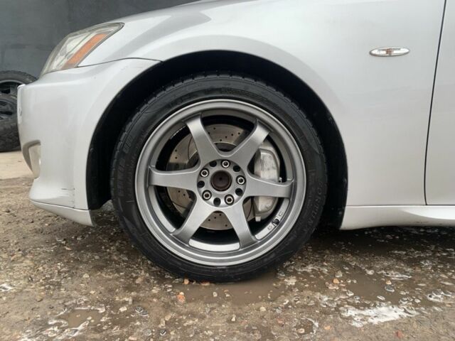 Сірий Лексус ІС, об'ємом двигуна 3 л та пробігом 293 тис. км за 7900 $, фото 5 на Automoto.ua