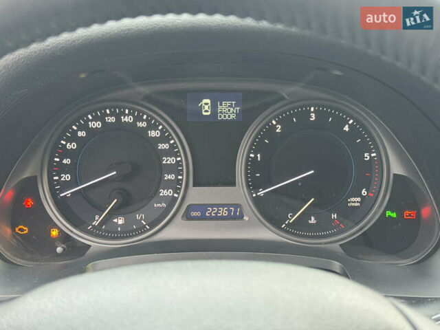 Серый Лексус ИС, объемом двигателя 2.23 л и пробегом 223 тыс. км за 9999 $, фото 25 на Automoto.ua