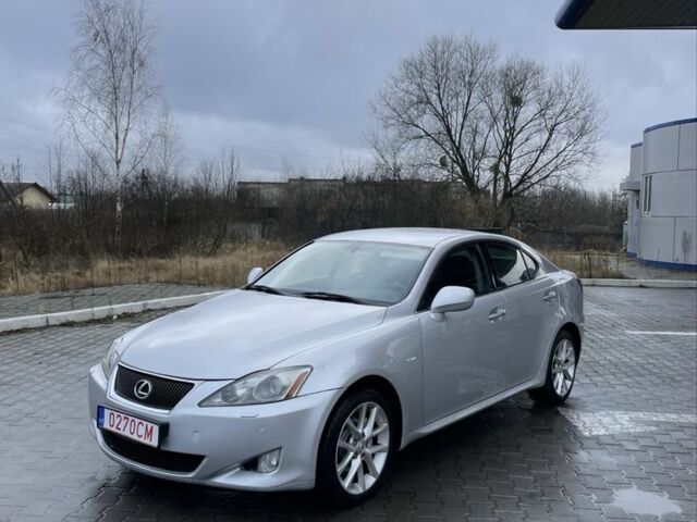 Сірий Лексус ІС, об'ємом двигуна 2.2 л та пробігом 361 тис. км за 4800 $, фото 1 на Automoto.ua