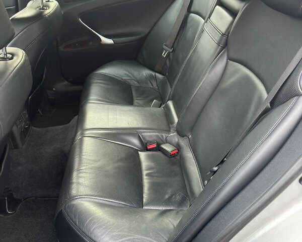 Серый Лексус ИС, объемом двигателя 2.23 л и пробегом 223 тыс. км за 9999 $, фото 20 на Automoto.ua