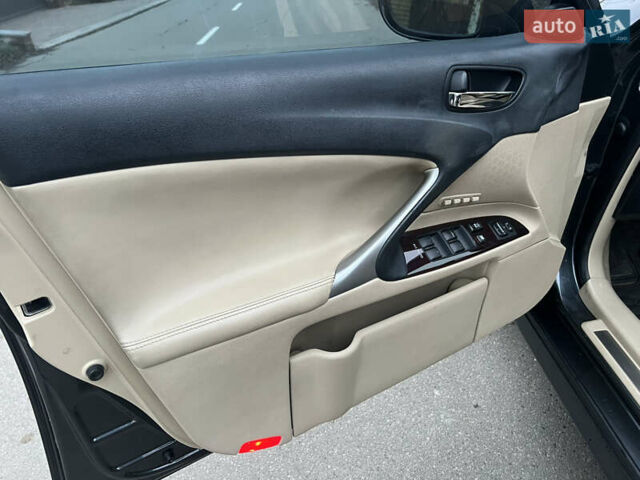 Серый Лексус ИС, объемом двигателя 2.5 л и пробегом 165 тыс. км за 9499 $, фото 16 на Automoto.ua