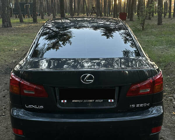 Сірий Лексус ІС, об'ємом двигуна 2.2 л та пробігом 385 тис. км за 6900 $, фото 6 на Automoto.ua