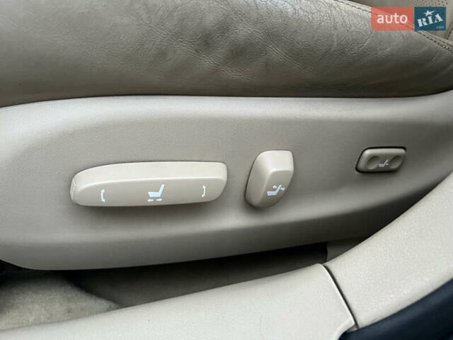 Серый Лексус ИС, объемом двигателя 2.5 л и пробегом 165 тыс. км за 9499 $, фото 27 на Automoto.ua