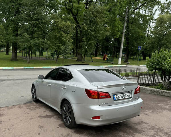 Серый Лексус ИС, объемом двигателя 2.23 л и пробегом 341 тыс. км за 6300 $, фото 9 на Automoto.ua