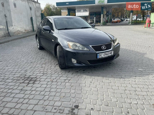 Серый Лексус ИС, объемом двигателя 2.2 л и пробегом 252 тыс. км за 6700 $, фото 10 на Automoto.ua