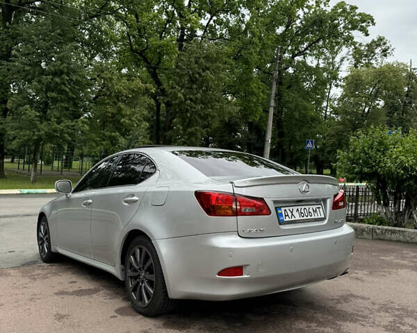 Серый Лексус ИС, объемом двигателя 2.23 л и пробегом 341 тыс. км за 6300 $, фото 8 на Automoto.ua