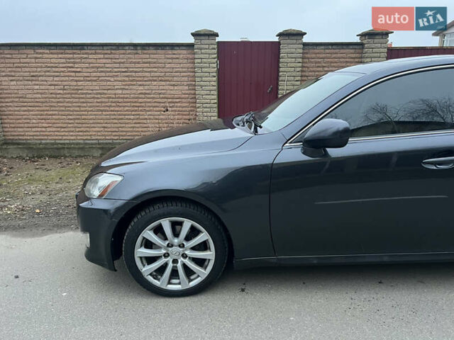 Серый Лексус ИС, объемом двигателя 2.5 л и пробегом 165 тыс. км за 9499 $, фото 8 на Automoto.ua