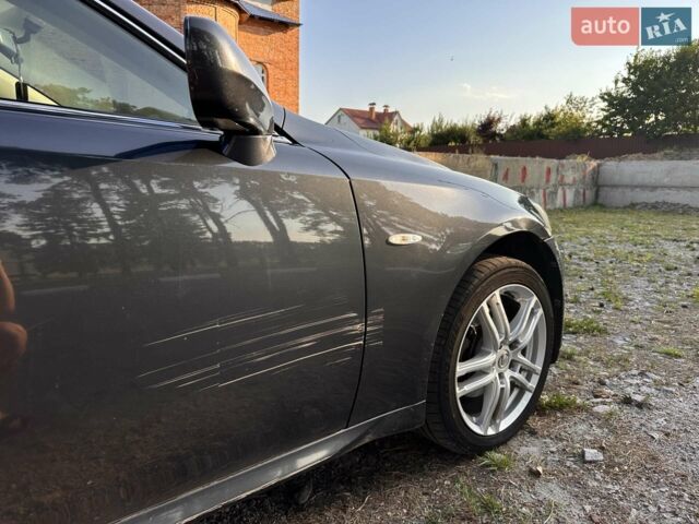 Сірий Лексус ІС, об'ємом двигуна 2.23 л та пробігом 300 тис. км за 6100 $, фото 26 на Automoto.ua